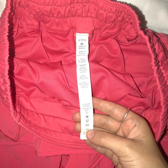 Lululemon Hotty Hot 2” Hot Pink Shorts “Boom Juice - Picture 4 of 5